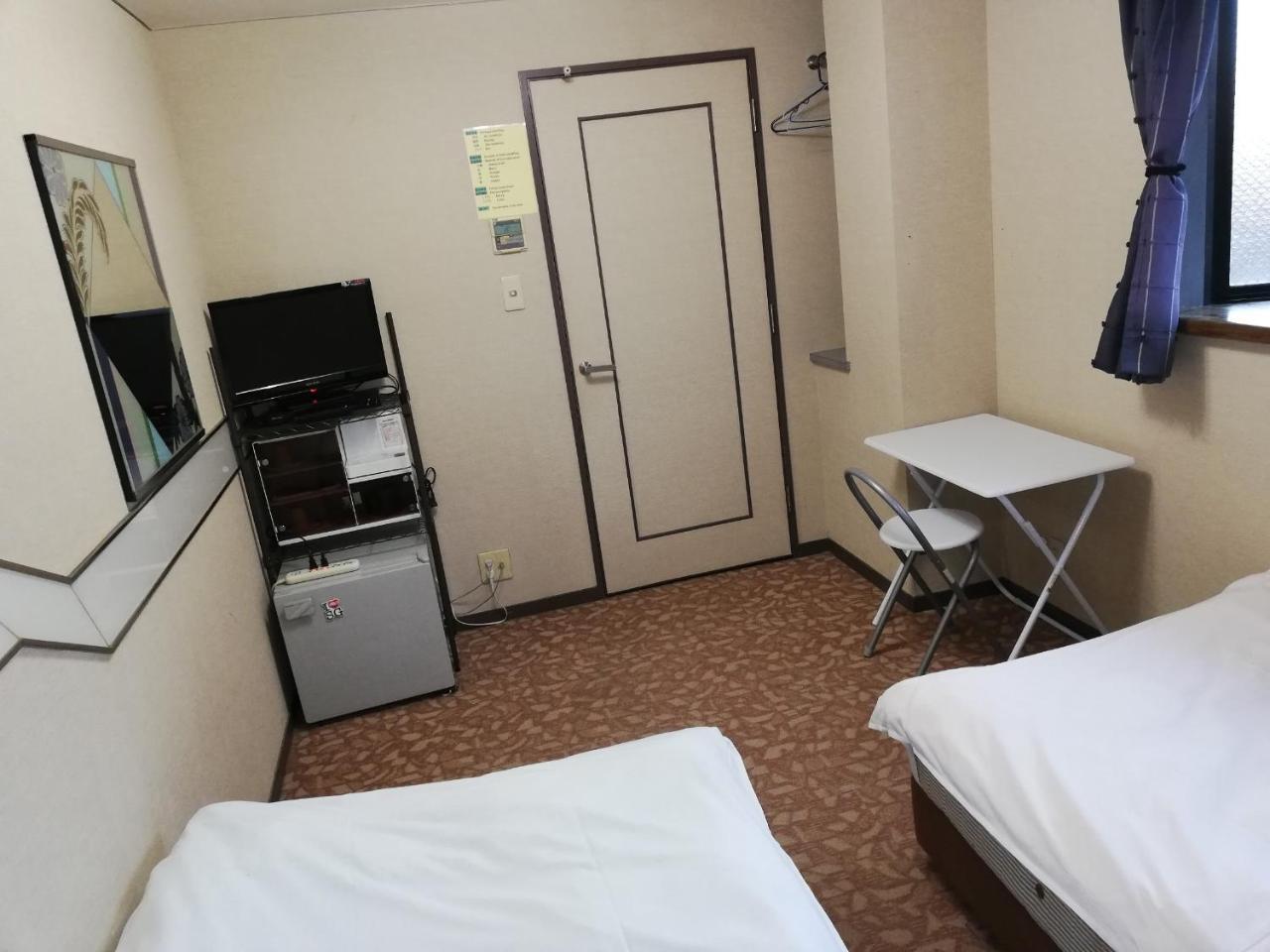 Family & Bakpak Tokyo Hostel Exterior photo